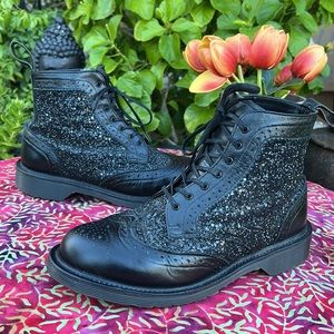 🏴󠁧󠁢󠁥󠁮󠁧󠁿 Dr. Martens MIE Sparkly Black Glitter Wingtip Boots UK 5
